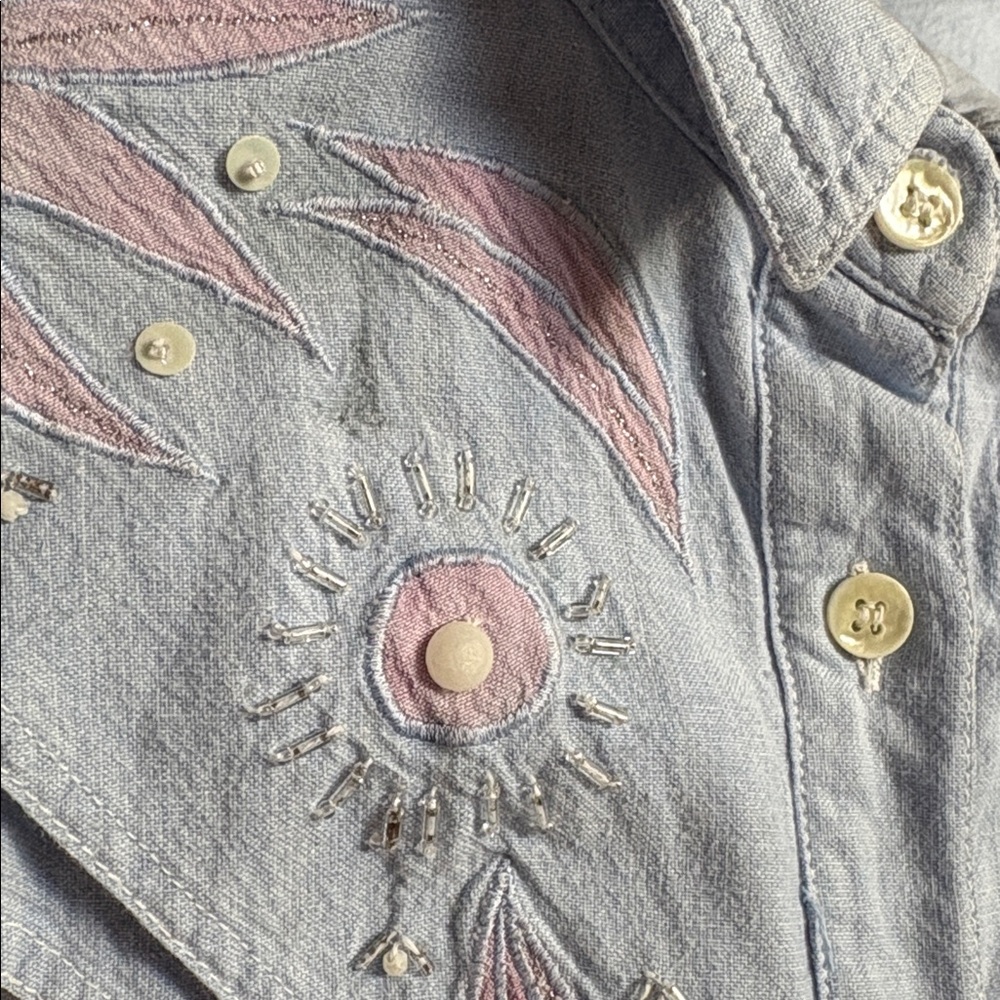 vintage worn in embroidered western style button up shirt - Picture 9 of 9
